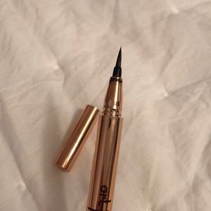 artkitekt waterproof slim eyeliner in black